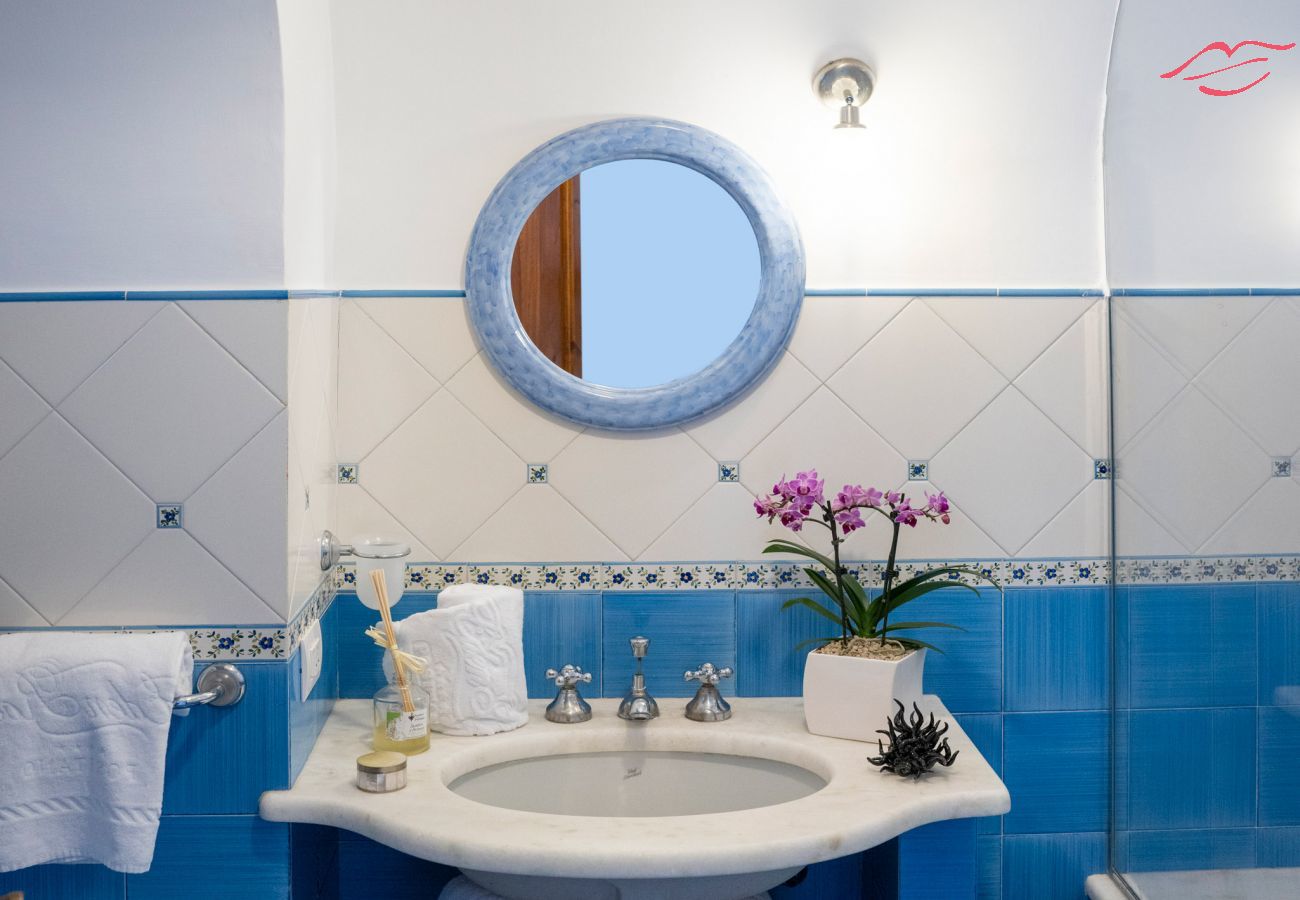 Casa a Positano - Estate4home- Emeri Positano Casa a Positano - Estate4home- Emeri Positano