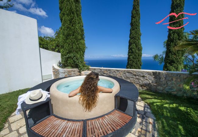 House in Praiano - Casa Elena - In the center of Praiano, Parking & Panoramic Hot tub House in Praiano - Casa Elena - In the center of Praiano, Parking & Panoramic Hot tub