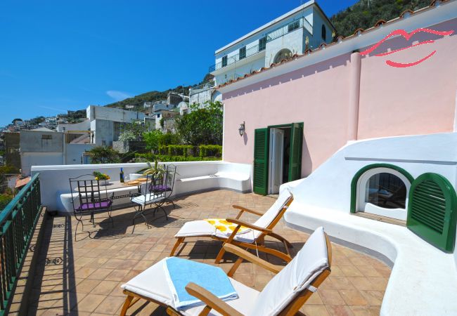 House in Praiano - Casale Fralisa - Marvelous terrace and hot tub with sea view House in Praiano - Casale Fralisa - Marvelous terrace and hot tub with sea view