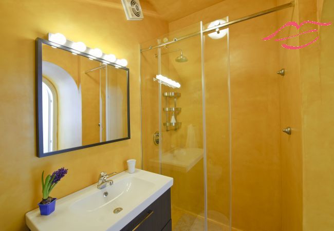 House in Praiano - Casale Fralisa - Marvelous terrace and hot tub with sea view House in Praiano - Casale Fralisa - Marvelous terrace and hot tub with sea view
