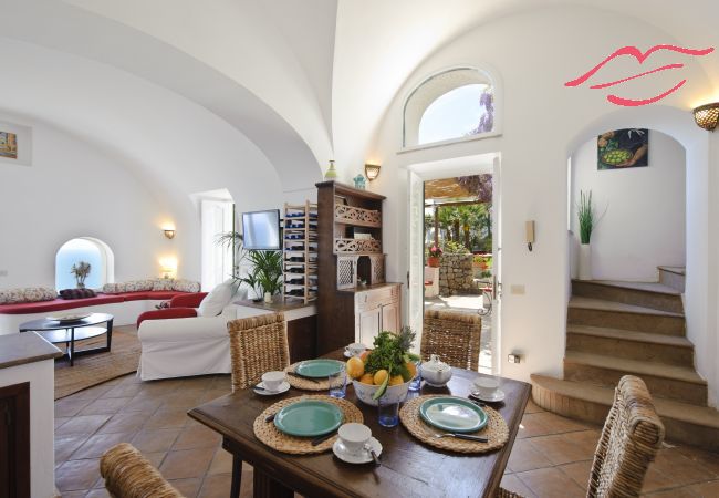 House in Praiano - Casale Fralisa - Marvelous terrace and hot tub with sea view House in Praiano - Casale Fralisa - Marvelous terrace and hot tub with sea view
