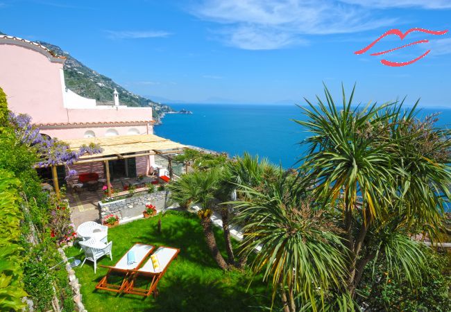 House in Praiano - Casale Fralisa - Marvelous terrace and hot tub with sea view House in Praiano - Casale Fralisa - Marvelous terrace and hot tub with sea view