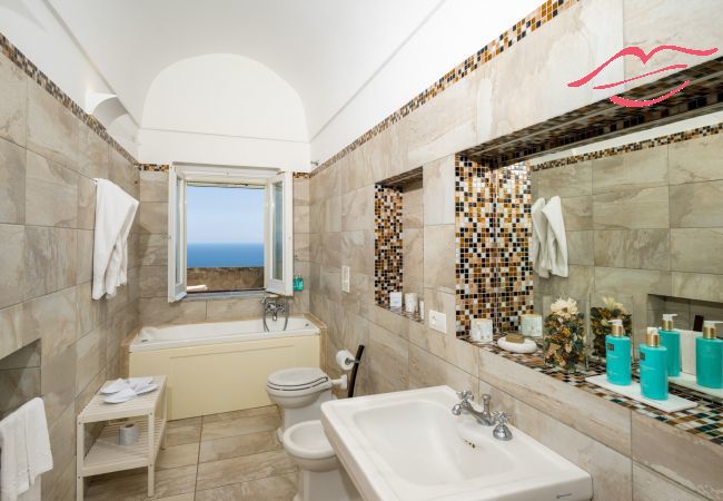 Villa in Praiano - Villa Panorama - Garden overlooking the sea and Sauna Villa in Praiano - Villa Panorama - Garden overlooking the sea and Sauna