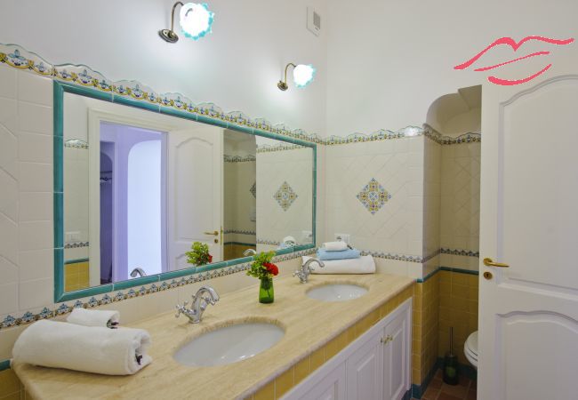 Villa in Praiano - Casa Alessia - Big terrace on the sea, ideal for large families Villa in Praiano - Casa Alessia - Big terrace on the sea, ideal for large families