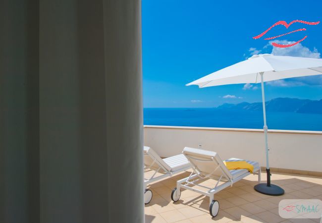 Villa in Praiano - Villa Imperati - Splendid villa with private pool overlooking the sea Villa in Praiano - Villa Imperati - Splendid villa with private pool overlooking the sea