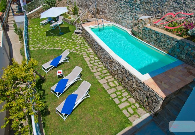 Villa in Praiano - Villa Imperati - Splendid villa with private pool overlooking the sea Villa in Praiano - Villa Imperati - Splendid villa with private pool overlooking the sea