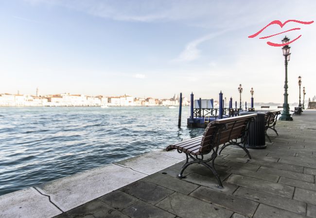Apartment in Venice - Molino Stucky Apartment Wi-Fi R&R