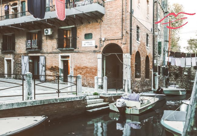 Apartment in Venice - Industrial Loft Venice R&R