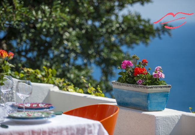 Apartment in Conca dei Marini - Casa Giovannina - charming fisherman's house with stunning views Apartment in Conca dei Marini - Casa Giovannina - charming fisherman's house with stunning views