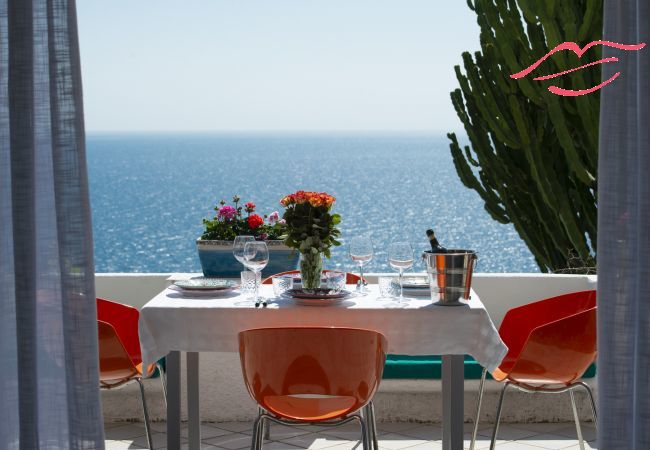 Apartment in Conca dei Marini - Casa Giovannina - charming fisherman's house with stunning views Apartment in Conca dei Marini - Casa Giovannina - charming fisherman's house with stunning views