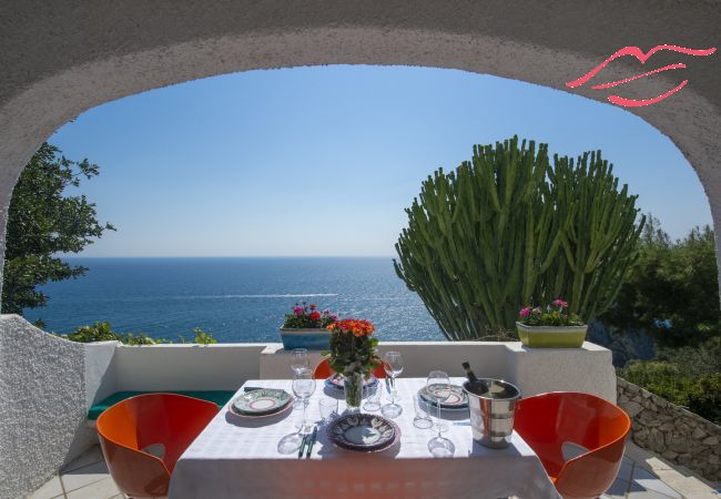 Apartment in Conca dei Marini - Casa Giovannina - charming fisherman's house with stunning views Apartment in Conca dei Marini - Casa Giovannina - charming fisherman's house with stunning views