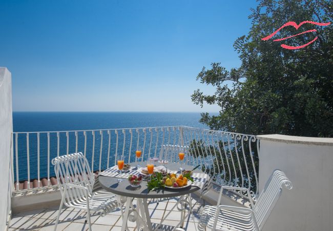 Apartment in Conca dei Marini - Casa Giovannina - charming fisherman's house with stunning views Apartment in Conca dei Marini - Casa Giovannina - charming fisherman's house with stunning views