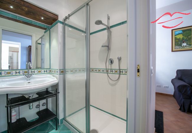Apartment in Praiano - Casa Cimino A - Lovely apartment and amazing view on Capri and Positano Apartment in Praiano - Casa Cimino A - Lovely apartment and amazing view on Capri and Positano