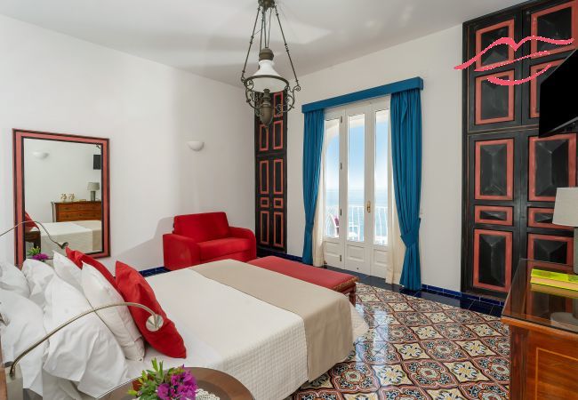 Villa in Amalfi - Villa Bijoux - Luxury Villa Sea View  Villa in Amalfi - Villa Bijoux - Luxury Villa Sea View
