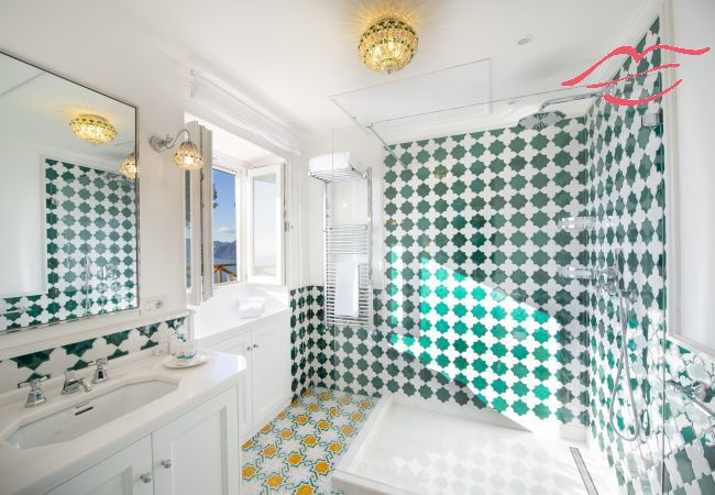 Villa in Praiano - Luxury Villa Malika - Breathtaking view of Capri and Positano Villa in Praiano - Luxury Villa Malika - Breathtaking view of Capri and Positano