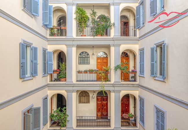 Apartment in Rome - Casa a Due Passi - In the heart of the Eternal City