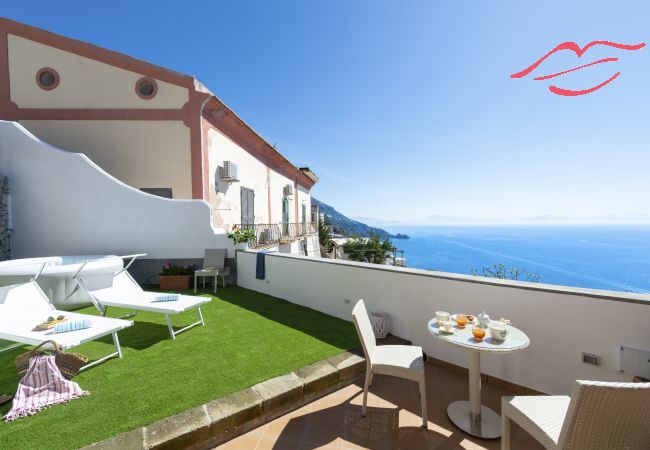 House in Praiano - Casa Terry - Lovely apartment with sea view House in Praiano - Casa Terry - Lovely apartment with sea view