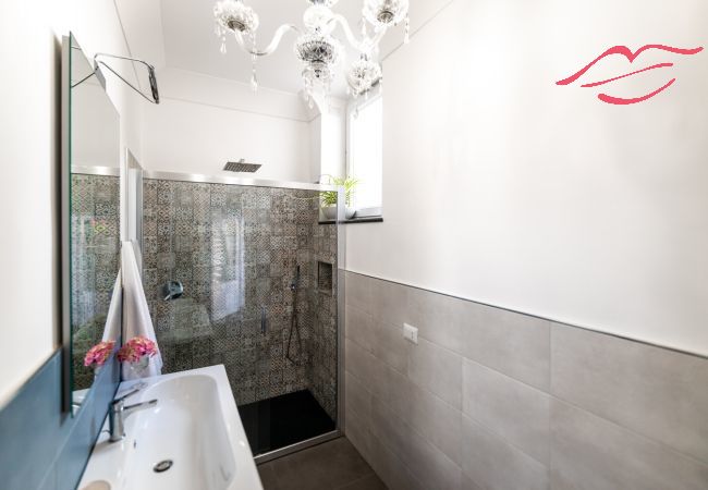 House in Praiano - Casa Clara - Modern House with Breathtaking Views of Capri and Positano House in Praiano - Casa Clara - Modern House with Breathtaking Views of Capri and Positano