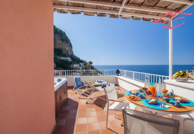 Apartment in Positano - Medusa suite with jacuzzi