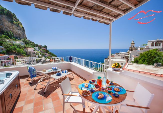 Apartment in Positano - Medusa suite with jacuzzi