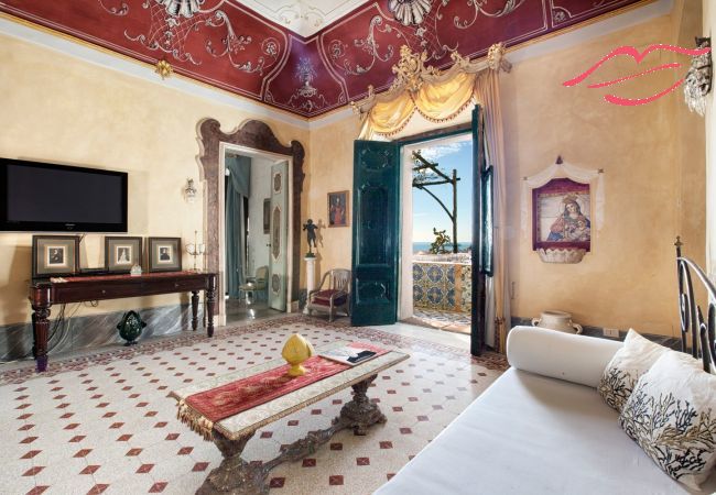 House in Positano - Estate4home - Palazzo Crocione  House in Positano - Estate4home - Palazzo Crocione