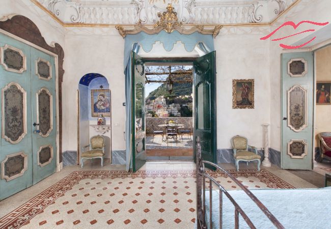 House in Positano - Estate4home - Palazzo Crocione  House in Positano - Estate4home - Palazzo Crocione