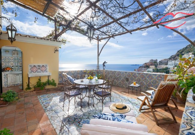 House in Positano - Estate4home - Palazzo Crocione  House in Positano - Estate4home - Palazzo Crocione