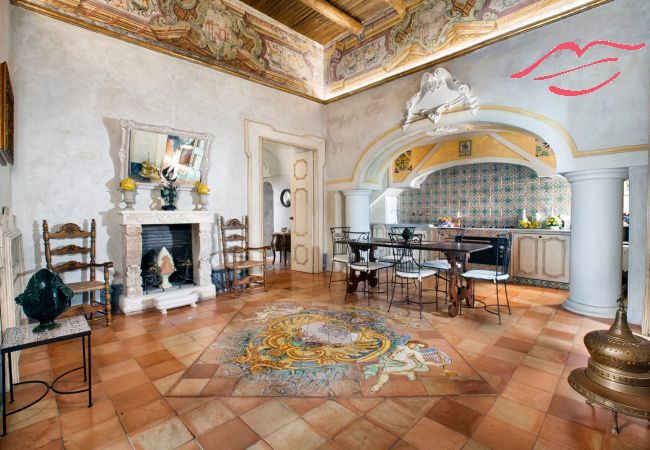 House in Positano - Estate4home - Palazzo Crocione  House in Positano - Estate4home - Palazzo Crocione