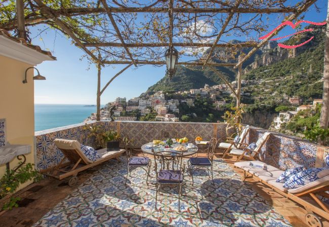 House in Positano - Estate4home - Palazzo Crocione  House in Positano - Estate4home - Palazzo Crocione