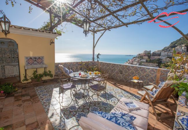 House in Positano - Estate4home - Palazzo Crocione  House in Positano - Estate4home - Palazzo Crocione