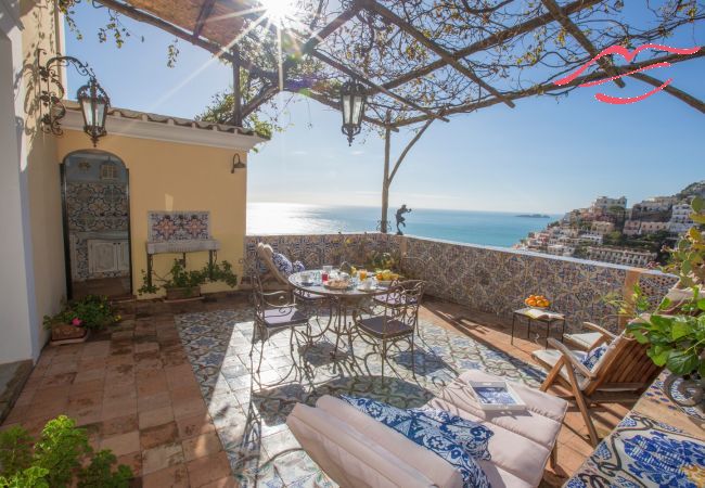 House in Positano - Estate4home - Palazzo Crocione  House in Positano - Estate4home - Palazzo Crocione