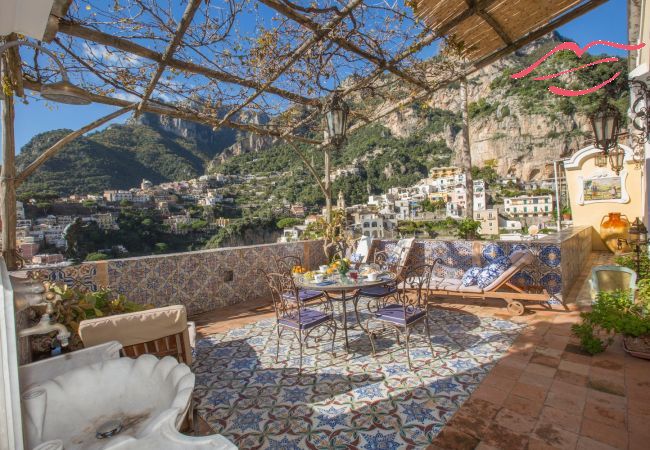 House in Positano - Estate4home - Palazzo Crocione  House in Positano - Estate4home - Palazzo Crocione
