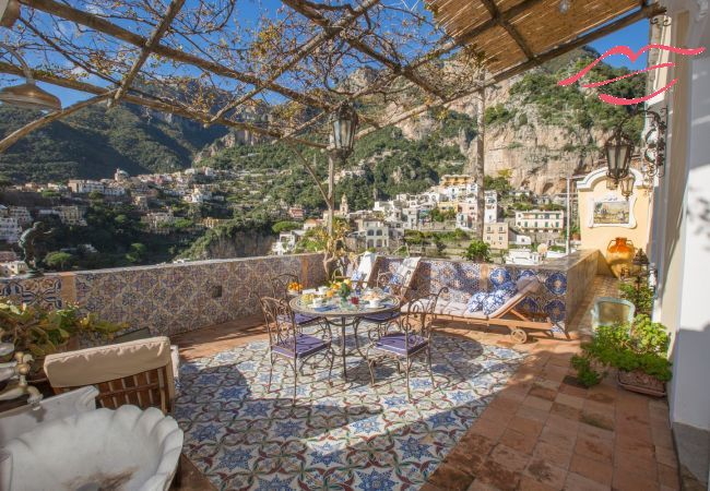 House in Positano - Estate4home - Palazzo Crocione  House in Positano - Estate4home - Palazzo Crocione