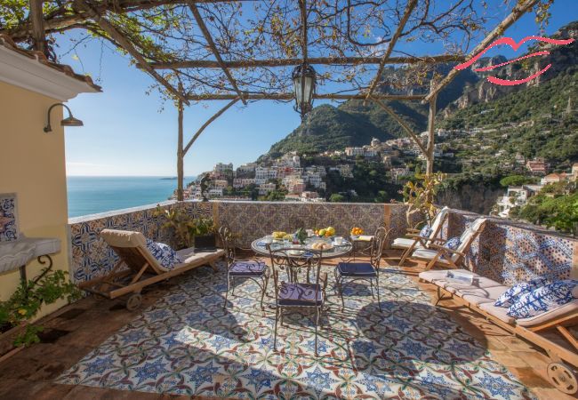 House in Positano - Estate4home - Palazzo Crocione  House in Positano - Estate4home - Palazzo Crocione
