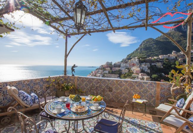 House in Positano - Estate4home - Palazzo Crocione  House in Positano - Estate4home - Palazzo Crocione
