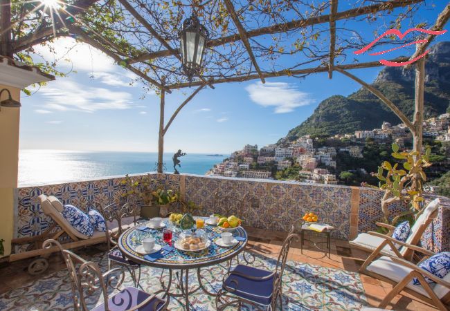 House in Positano - Estate4home - Palazzo Crocione  House in Positano - Estate4home - Palazzo Crocione