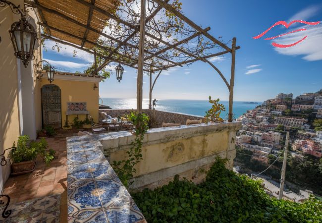 House in Positano - Estate4home - Palazzo Crocione  House in Positano - Estate4home - Palazzo Crocione