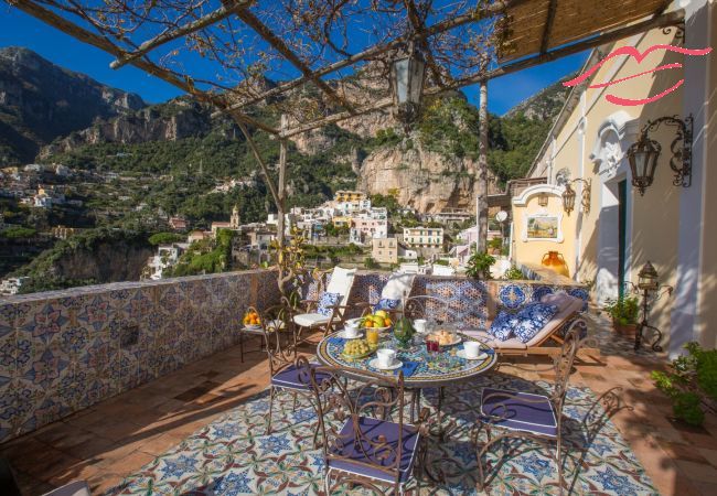 House in Positano - Estate4home - Palazzo Crocione  House in Positano - Estate4home - Palazzo Crocione