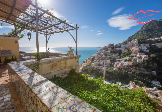 House in Positano - Estate4home - Palazzo Crocione  House in Positano - Estate4home - Palazzo Crocione