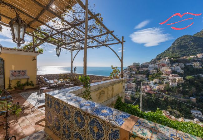 House in Positano - Estate4home - Palazzo Crocione  House in Positano - Estate4home - Palazzo Crocione