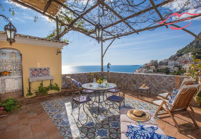 House in Positano - Estate4home - Palazzo Crocione  House in Positano - Estate4home - Palazzo Crocione