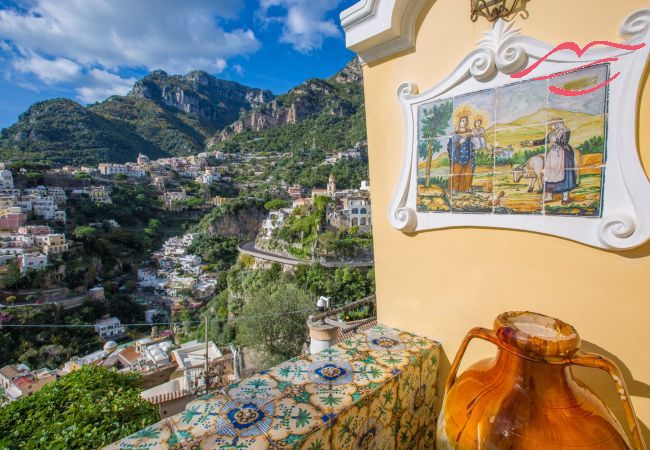 House in Positano - Estate4home - Palazzo Crocione  House in Positano - Estate4home - Palazzo Crocione