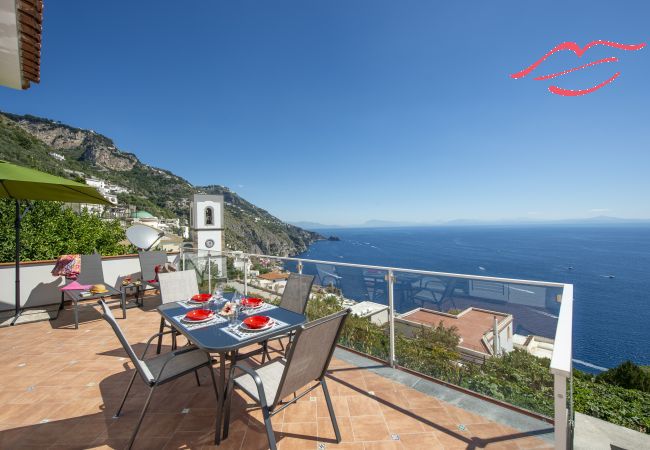Villa in Praiano - Villa Ecuba - Villa for groups in a strategic position Villa in Praiano - Villa Ecuba - Villa for groups in a strategic position