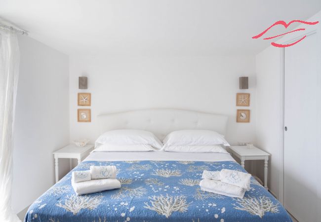 Villa in Maiori - Luxury Villa Vittoria- Villa with garden, swimming pool and jacuzzi overlooking the sea Villa in Maiori - Luxury Villa Vittoria- Villa with garden, swimming pool and jacuzzi overlooking the sea