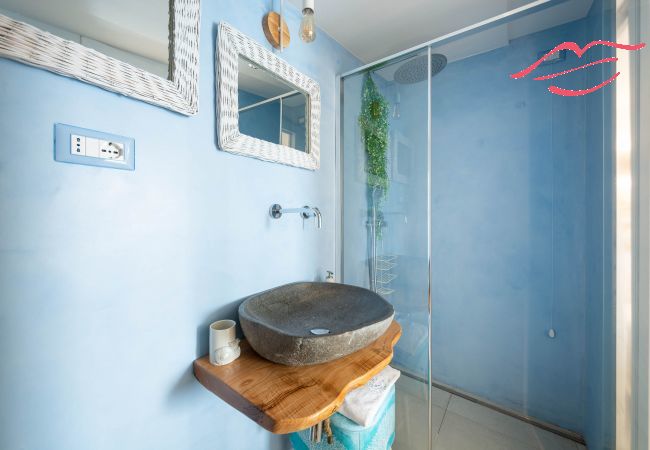 Villa in Maiori - Luxury Villa Vittoria- Villa with garden, swimming pool and jacuzzi overlooking the sea Villa in Maiori - Luxury Villa Vittoria- Villa with garden, swimming pool and jacuzzi overlooking the sea