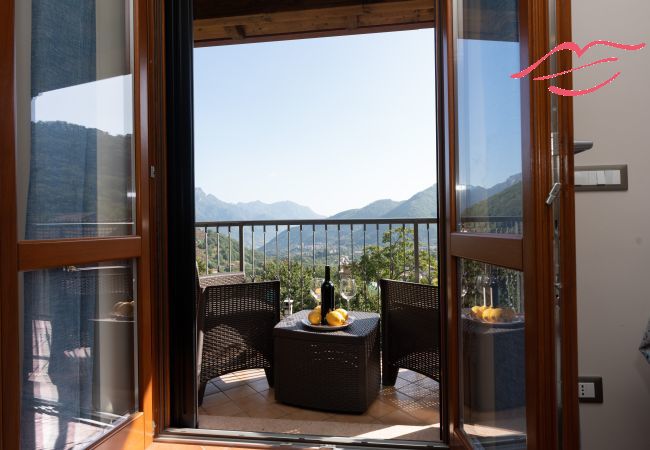 House in Tramonti - Casa Francese Relax - An oasis of well-being not far from the sea House in Tramonti - Casa Francese Relax - An oasis of well-being not far from the sea