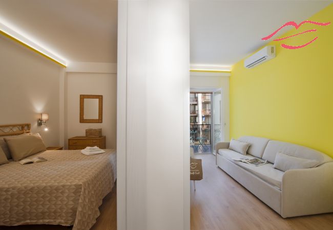 Apartment in Maiori - Suite Nerano - In the center of Maiori, a few steps from the sea Apartment in Maiori - Suite Nerano - In the center of Maiori, a few steps from the sea