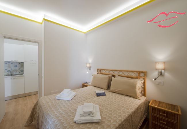 Apartment in Maiori - Suite Nerano - In the center of Maiori, a few steps from the sea Apartment in Maiori - Suite Nerano - In the center of Maiori, a few steps from the sea
