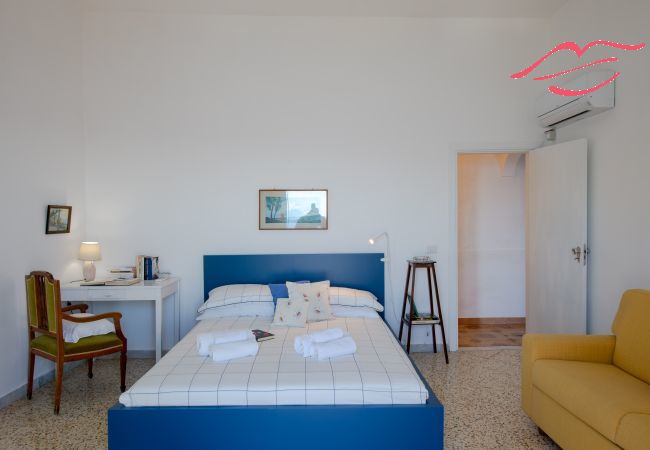 Apartment in Praiano - Casa Nostra - It speaks of love, family, and the sea Apartment in Praiano - Casa Nostra - It speaks of love, family, and the sea