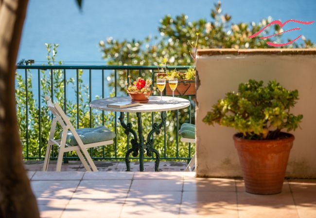 Apartment in Praiano - Casa Nostra - It speaks of love, family, and the sea Apartment in Praiano - Casa Nostra - It speaks of love, family, and the sea